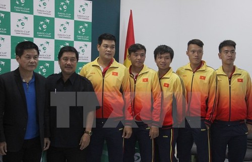 Сборная Вьетнама сыграла вничью с командой Гонконга в первый день соревнований в мужском теннисе - ảnh 1